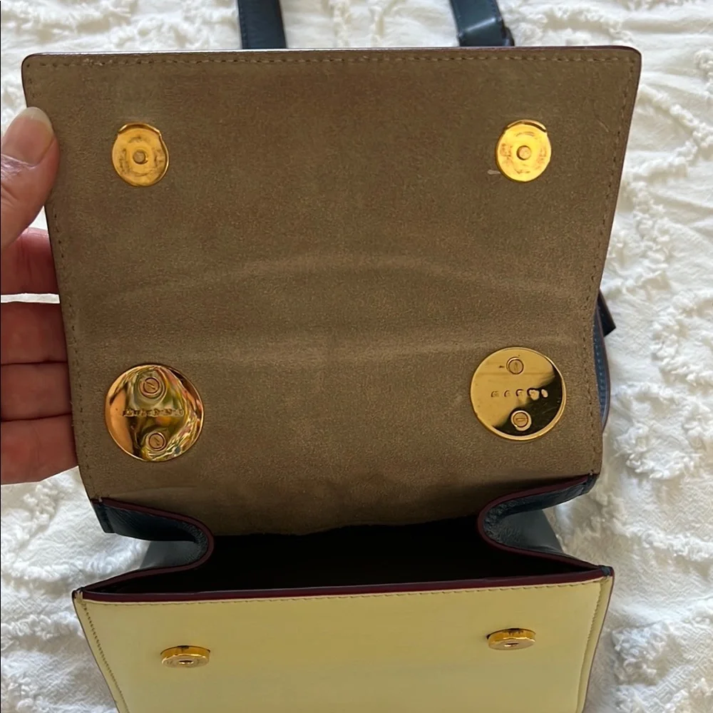 Elegant Cream and Blue Women's Bag - Picture 3 of 12